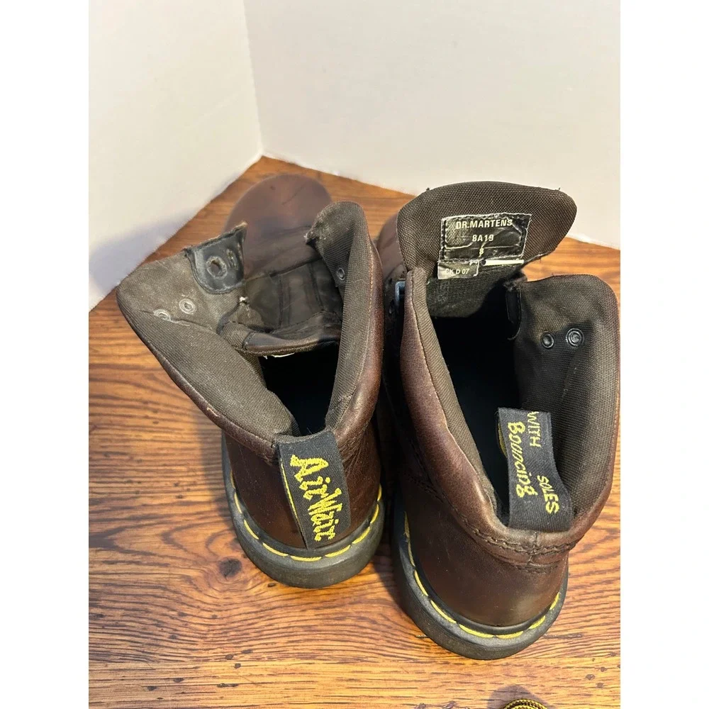Dr Martens 8A19 Brown Leather Ankle Boots Mens Size 8 AirWair Lug Sole Vintage‎